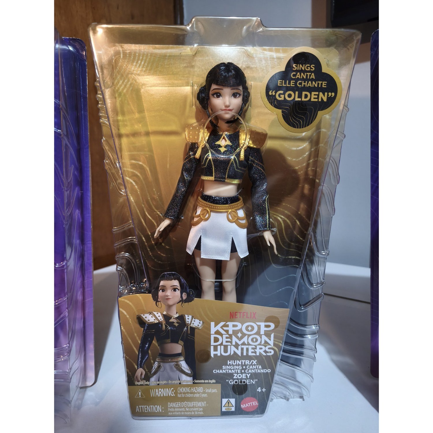 Zoey Muñeca Cantante "Golden" - K-Pop Demon Hunters